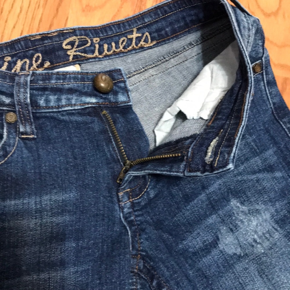 Nine Rivets Jeans - Picture 5 of 8